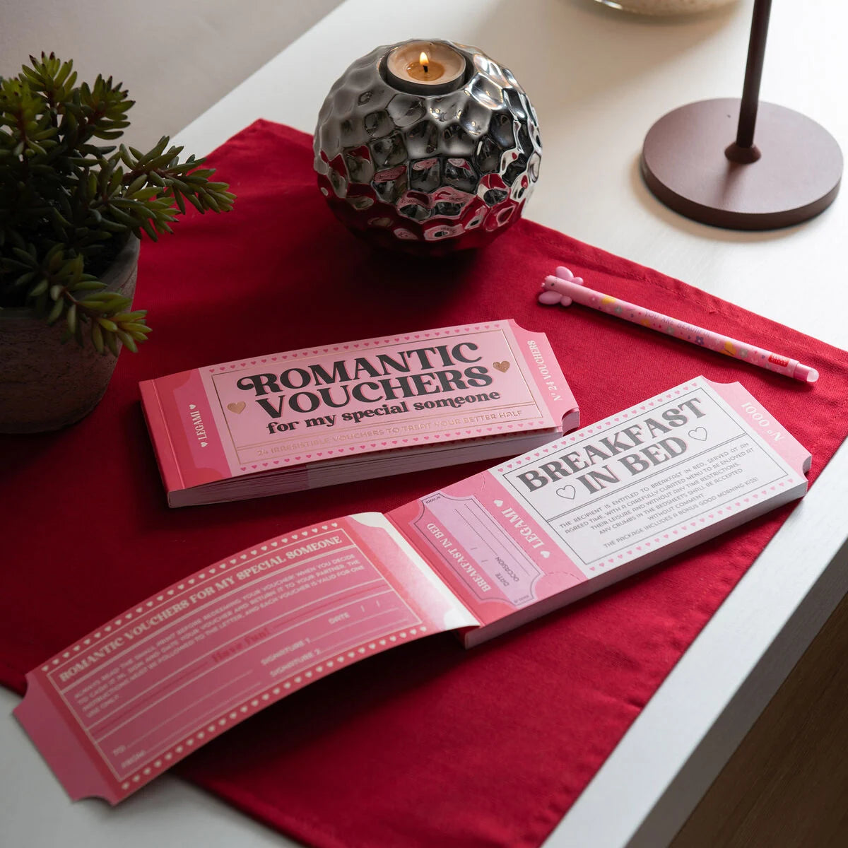 Legami Buch von 24 Romantik Gutscheine - Geschenkgutscheine