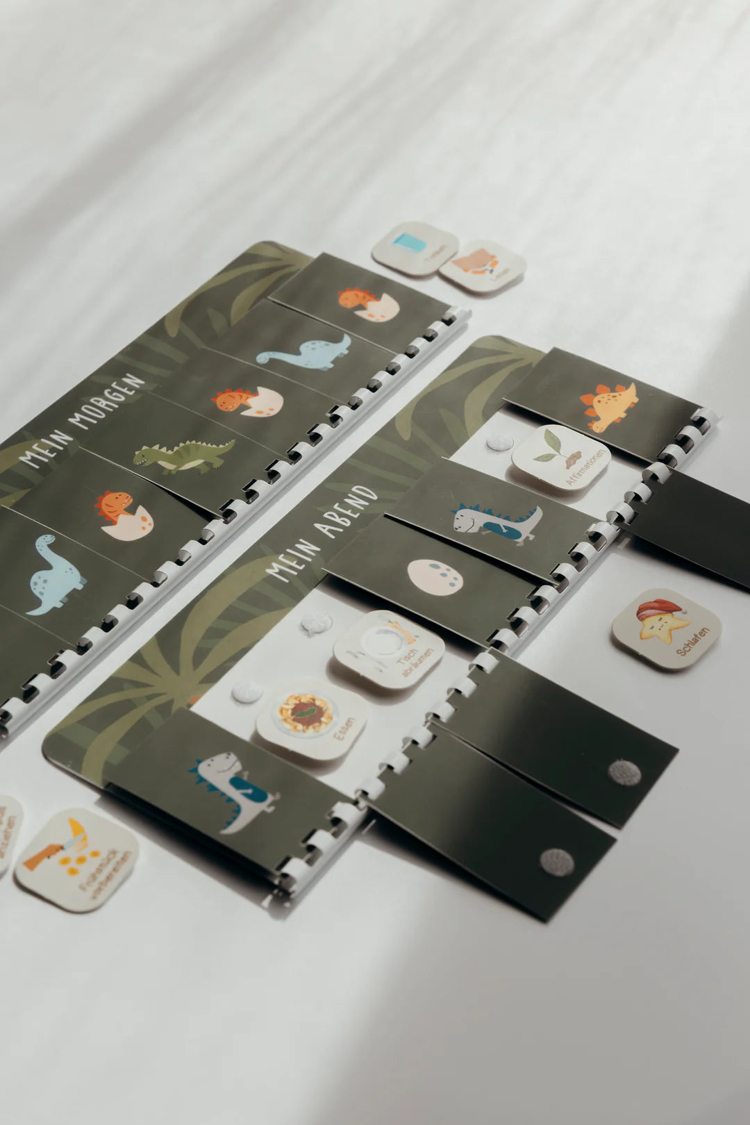 inliebekind Routineplaner inkl. Symbolkärtchen DINO
