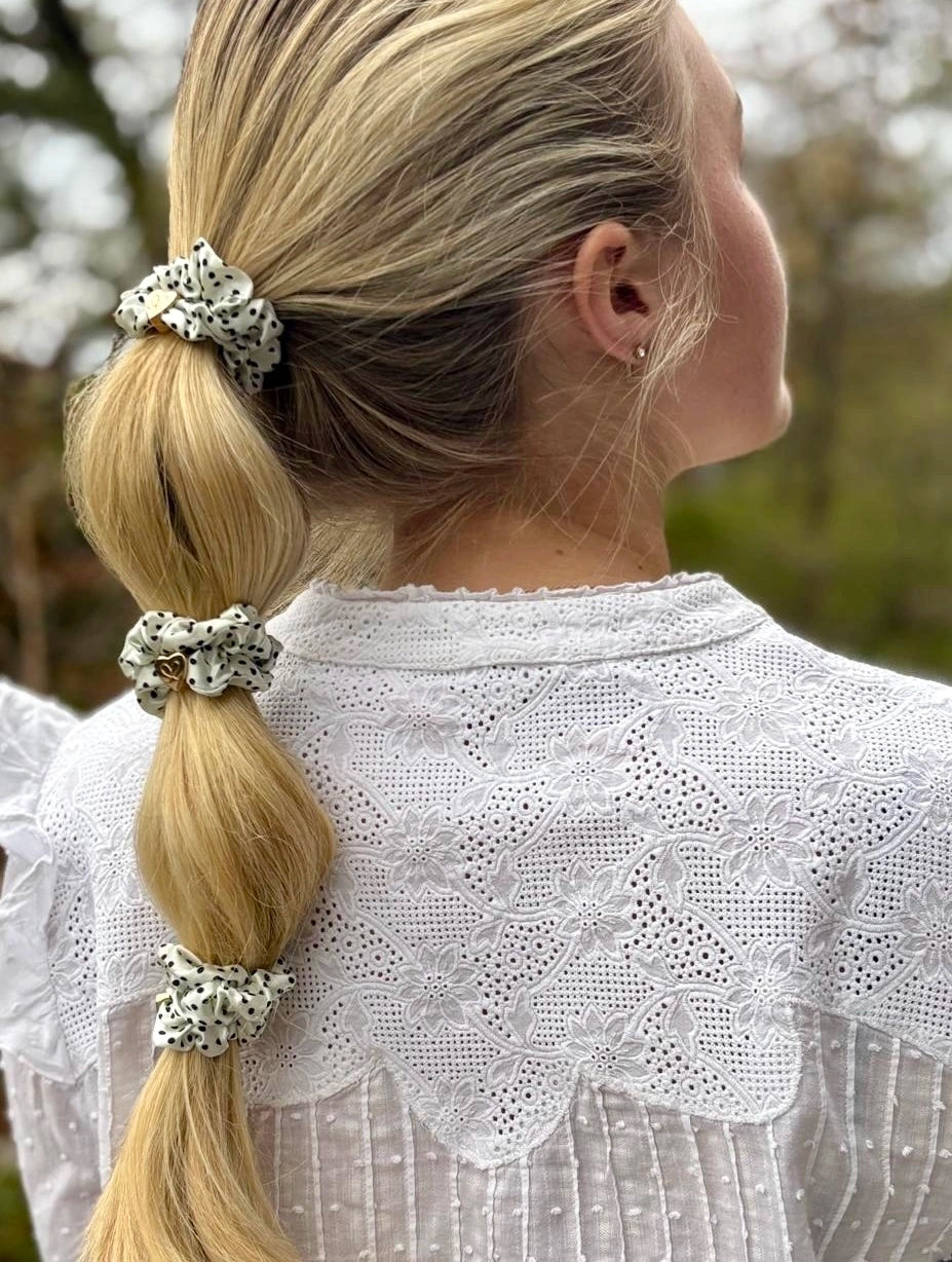byEloise Scrunchie - polka