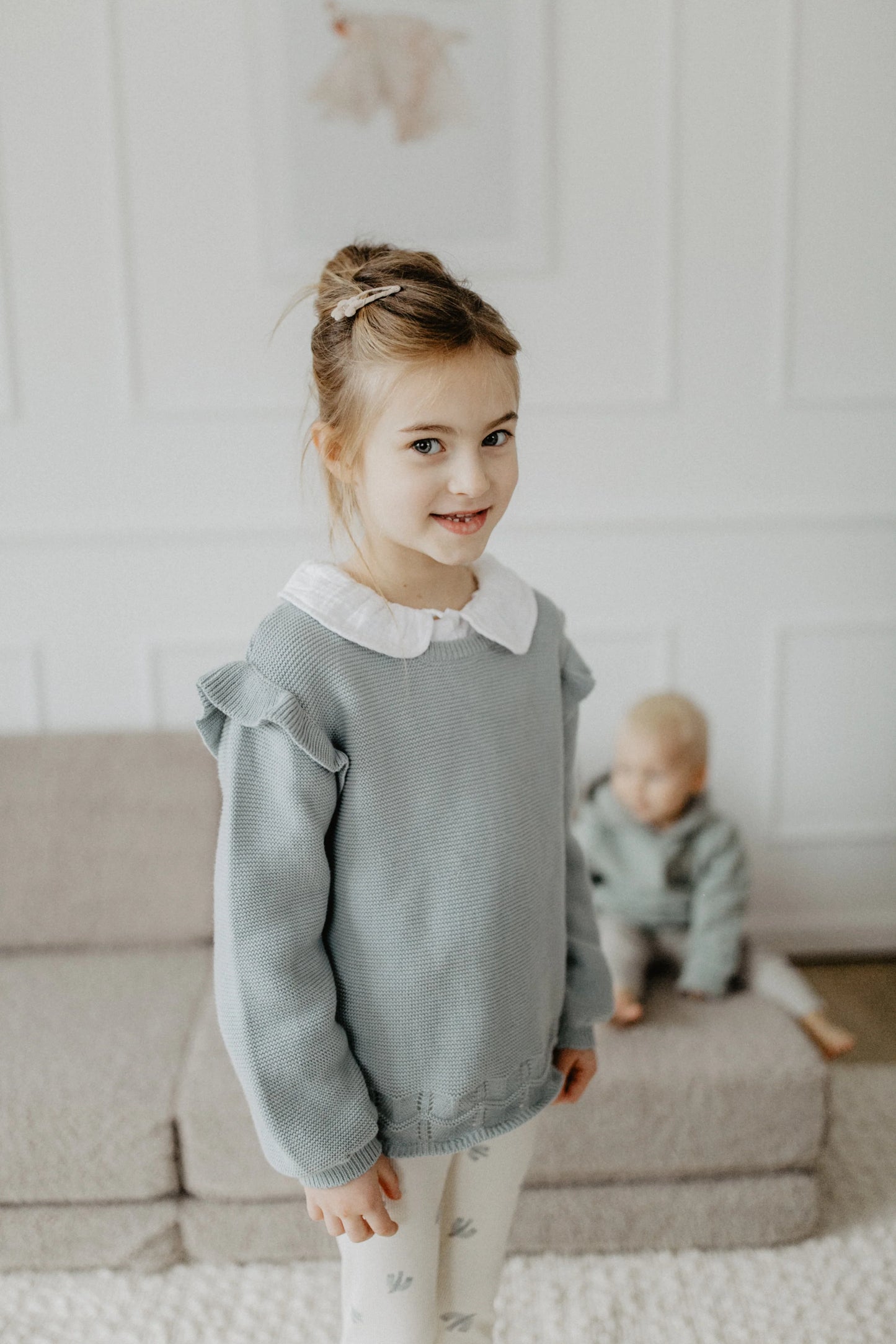 Leevje Pullover mit Rüschendetails