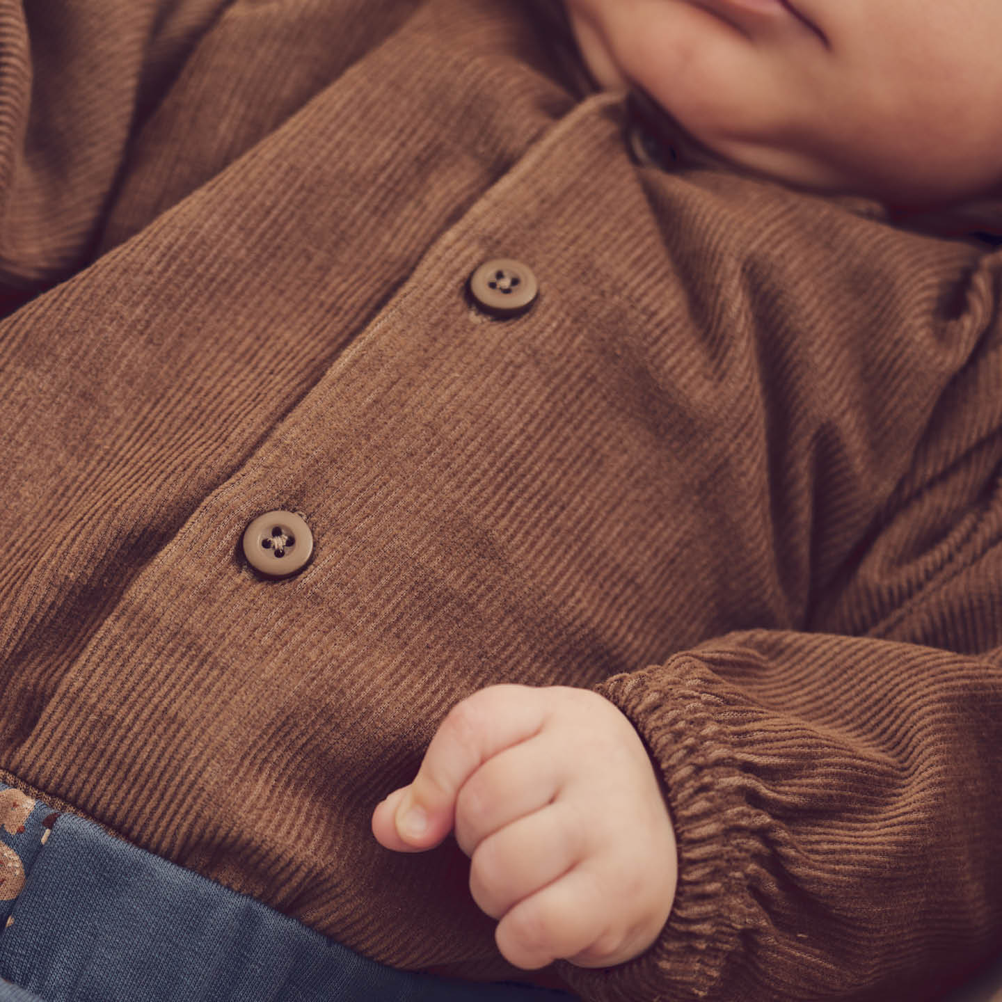 Müsli  Langarmbody Babycord