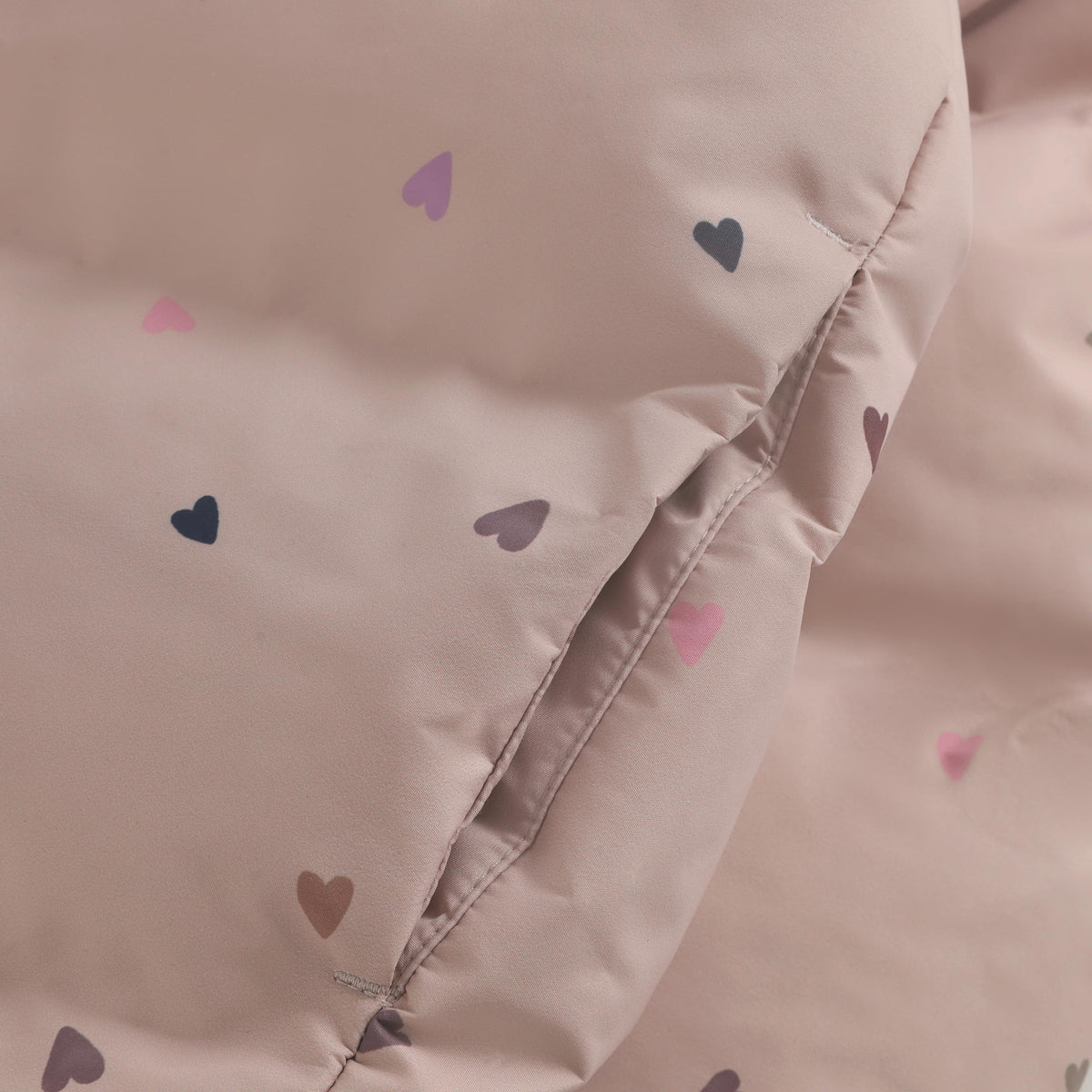 En Fant Steppjacke mit Herz Print