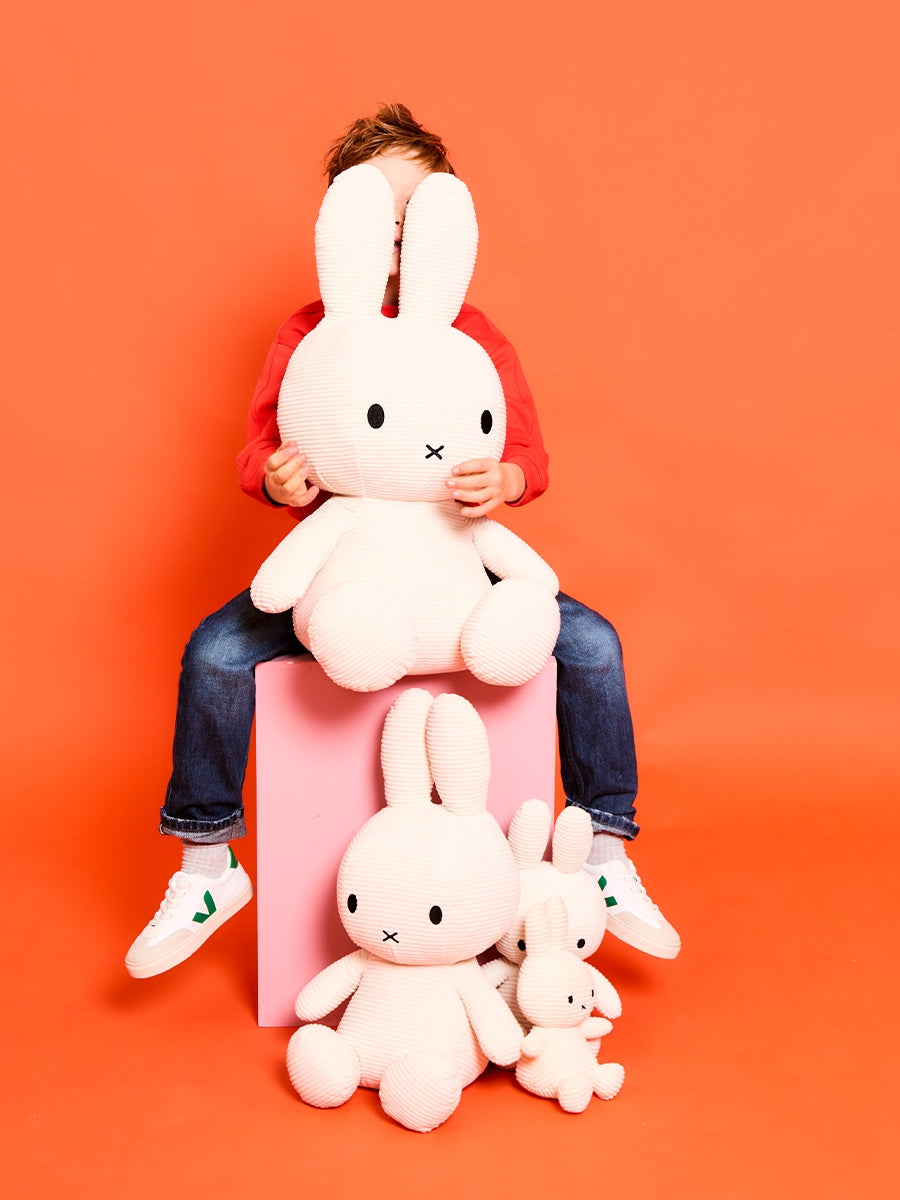 Miffy Kuscheltier ECO Corduroy – Off White – 33 cm