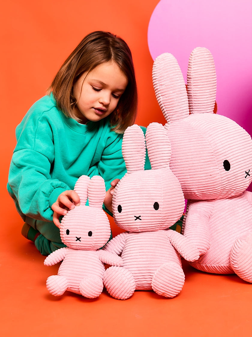 Miffy Kuscheltier ECO Corduroy – Rosa – 33 cm