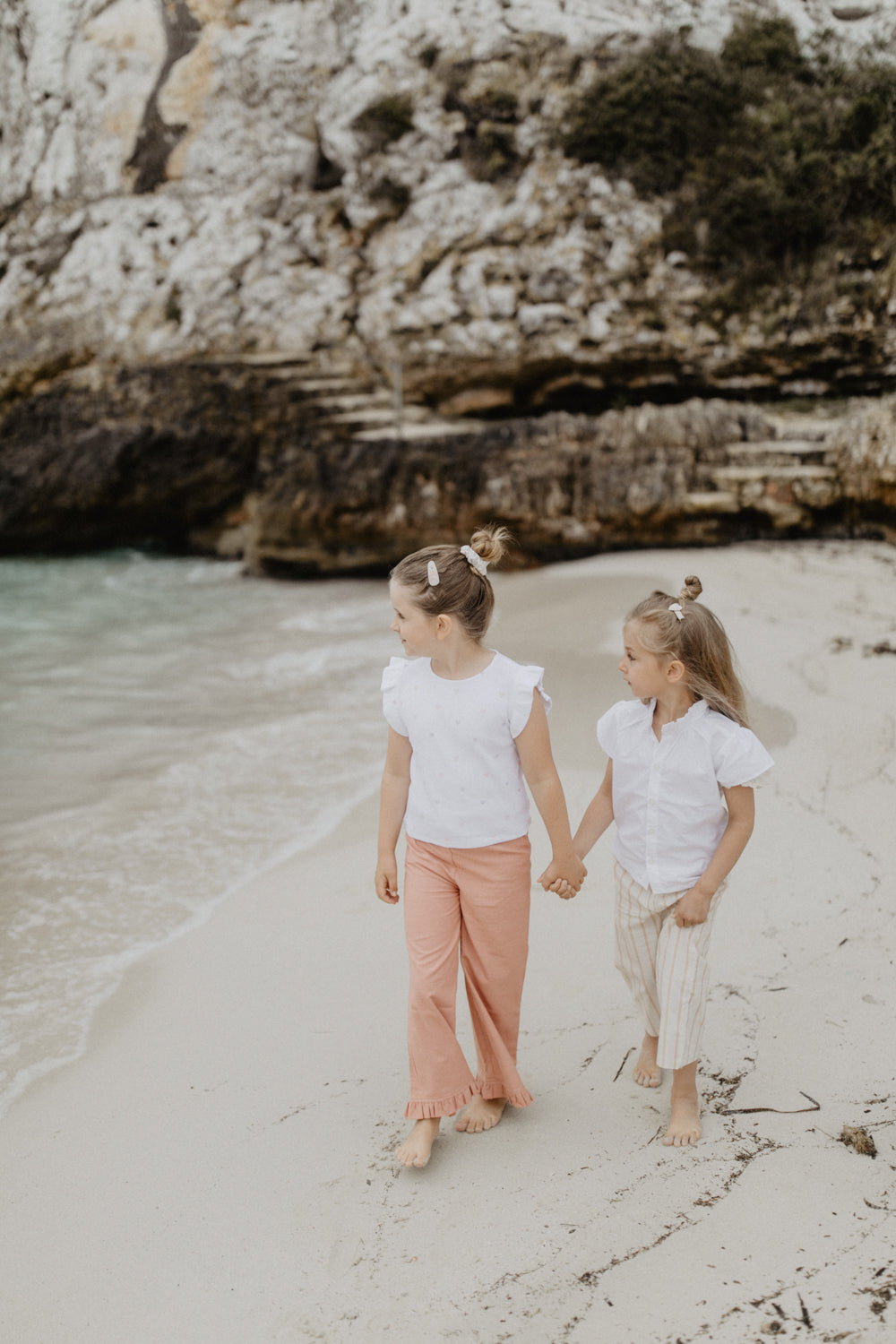 Leevje Strick-Top mit Herzstickerei