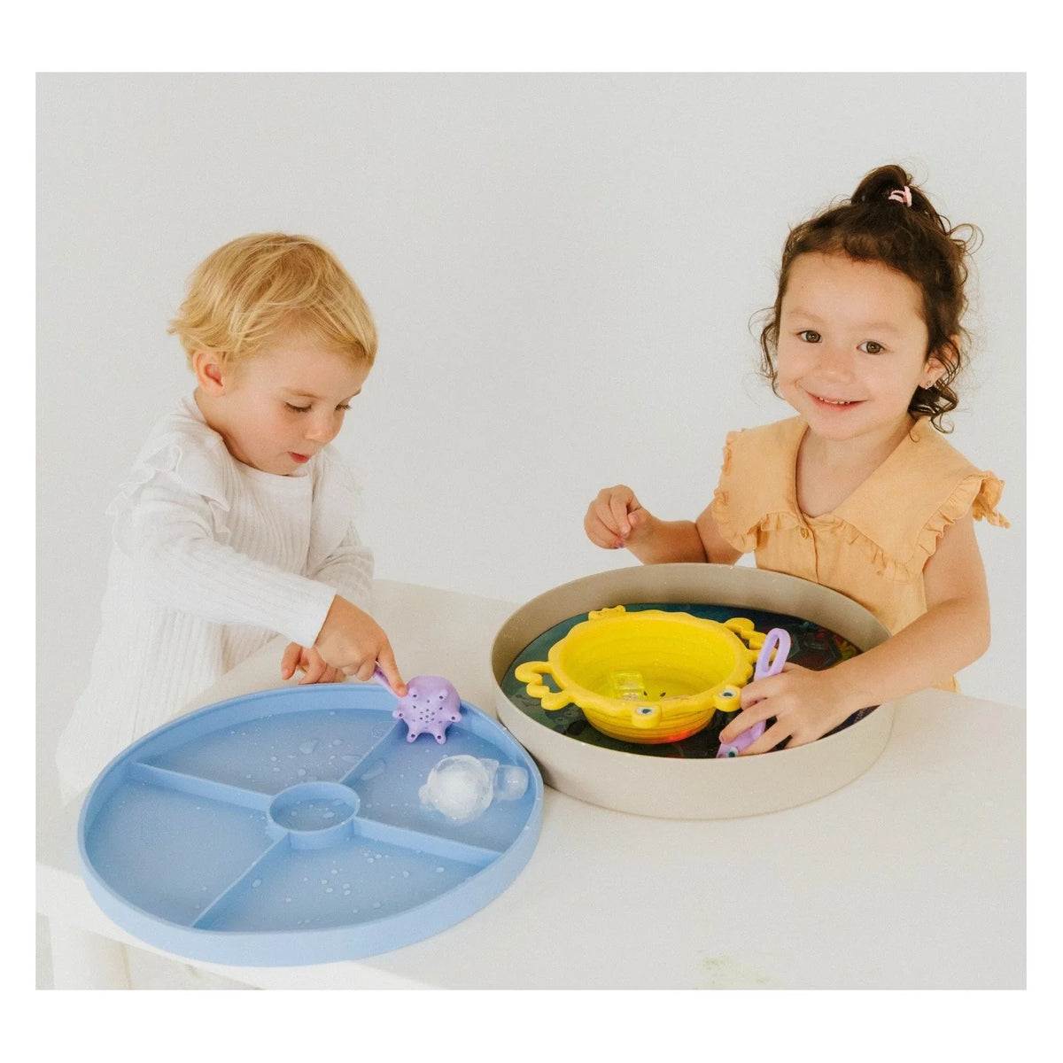 Jellystone Tray Play - Soft Blue
