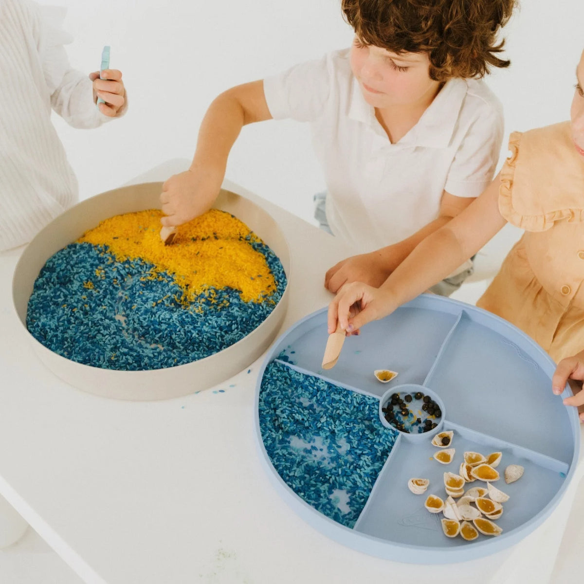 Jellystone Tray Play - Soft Blue