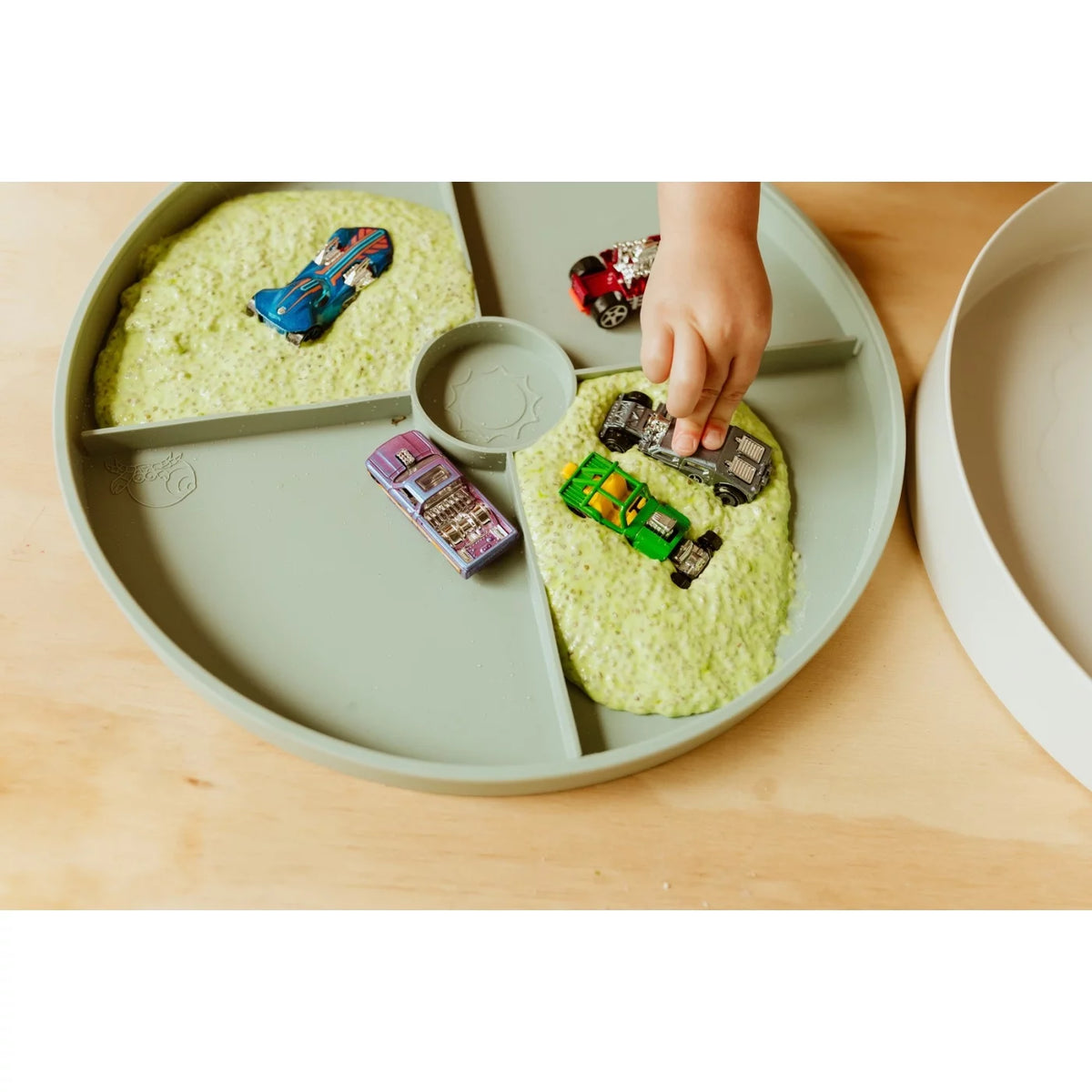 Jellystone Tray Play - Sage