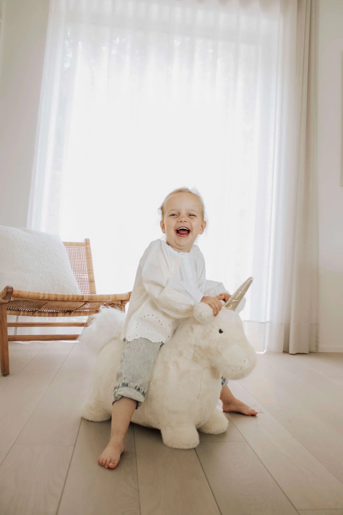 Wild & Soft Einhorn Hüpfspielzeug