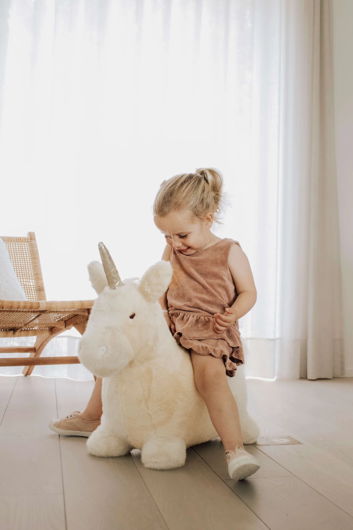 Wild & Soft Einhorn Hüpfspielzeug