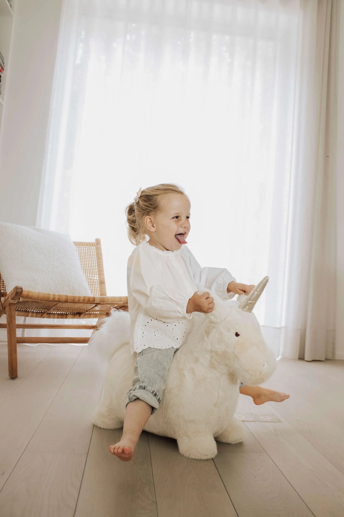 Wild & Soft Einhorn Hüpfspielzeug