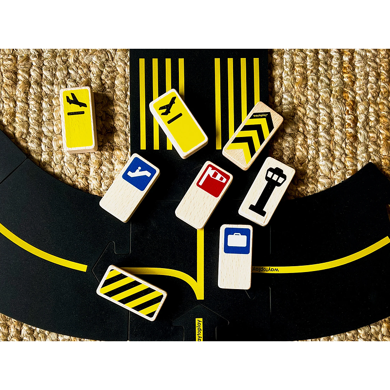 waytoplay Airport signs Flughafenschilder